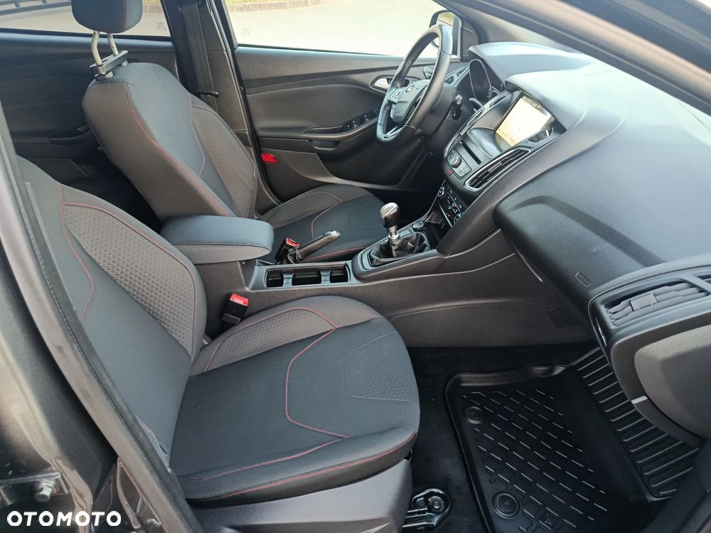 Ford Focus 1.5 EcoBoost STart-Stopp-System ST-LINE - 22