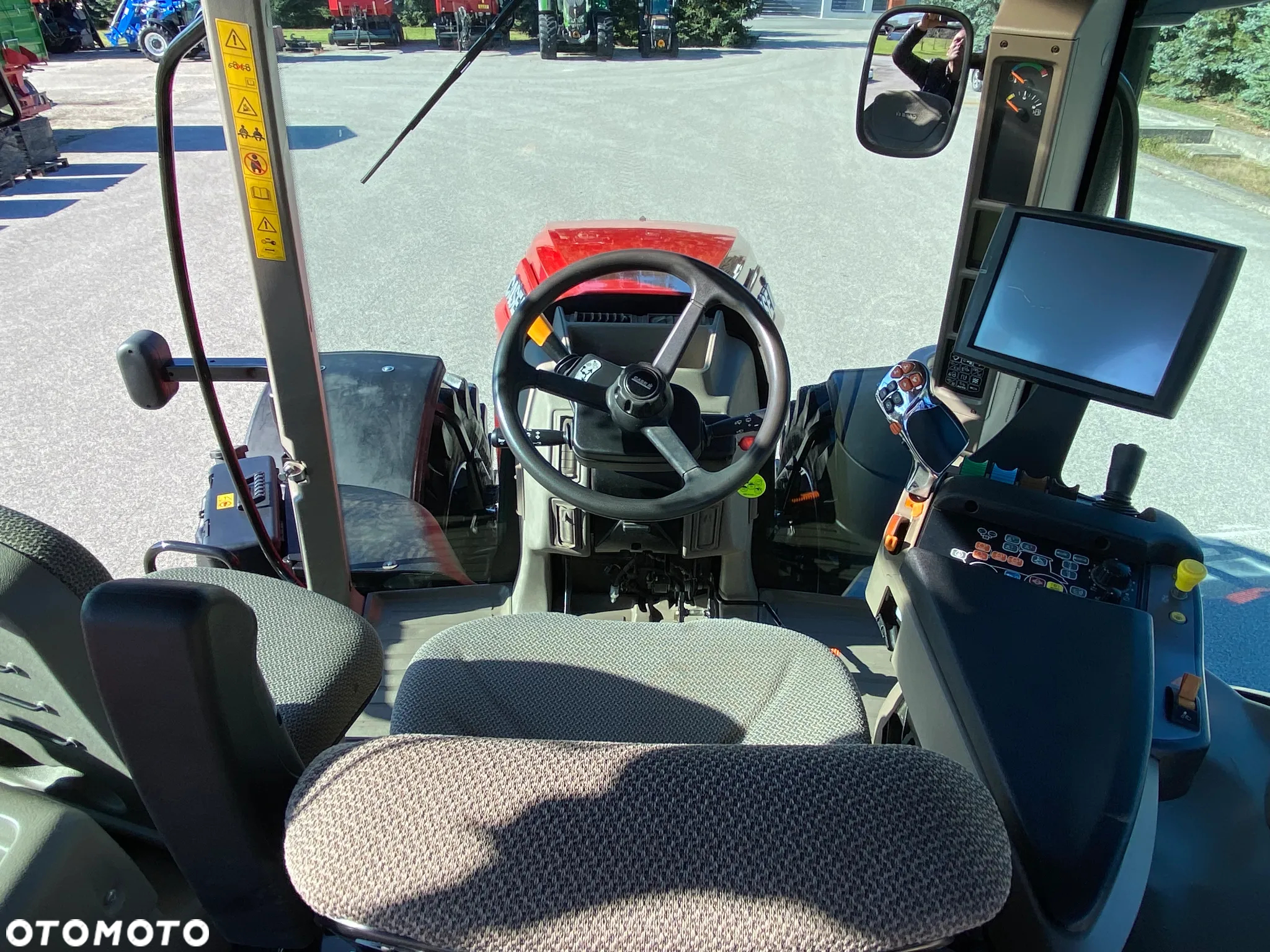 Case IH OPTUM 270 CVX DRIVE - 25