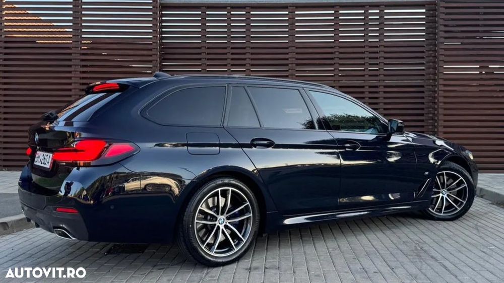 BMW Seria 5 520d xDrive Touring Aut. M Sport Edition - 9