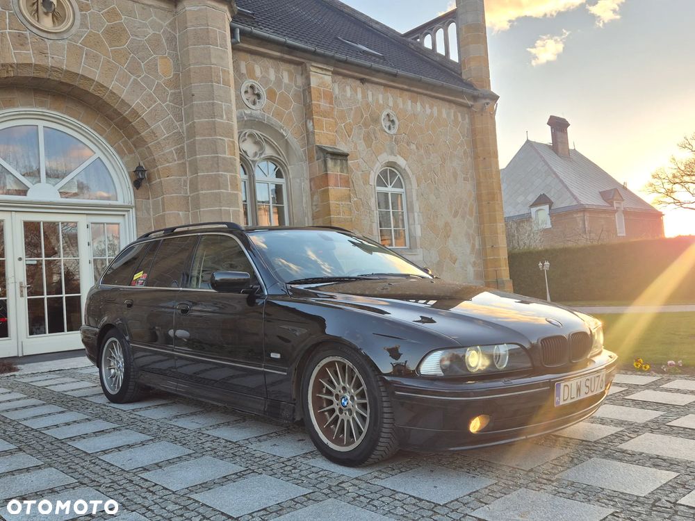 BMW Seria 5 525d Touring Edition Exclusive - 3