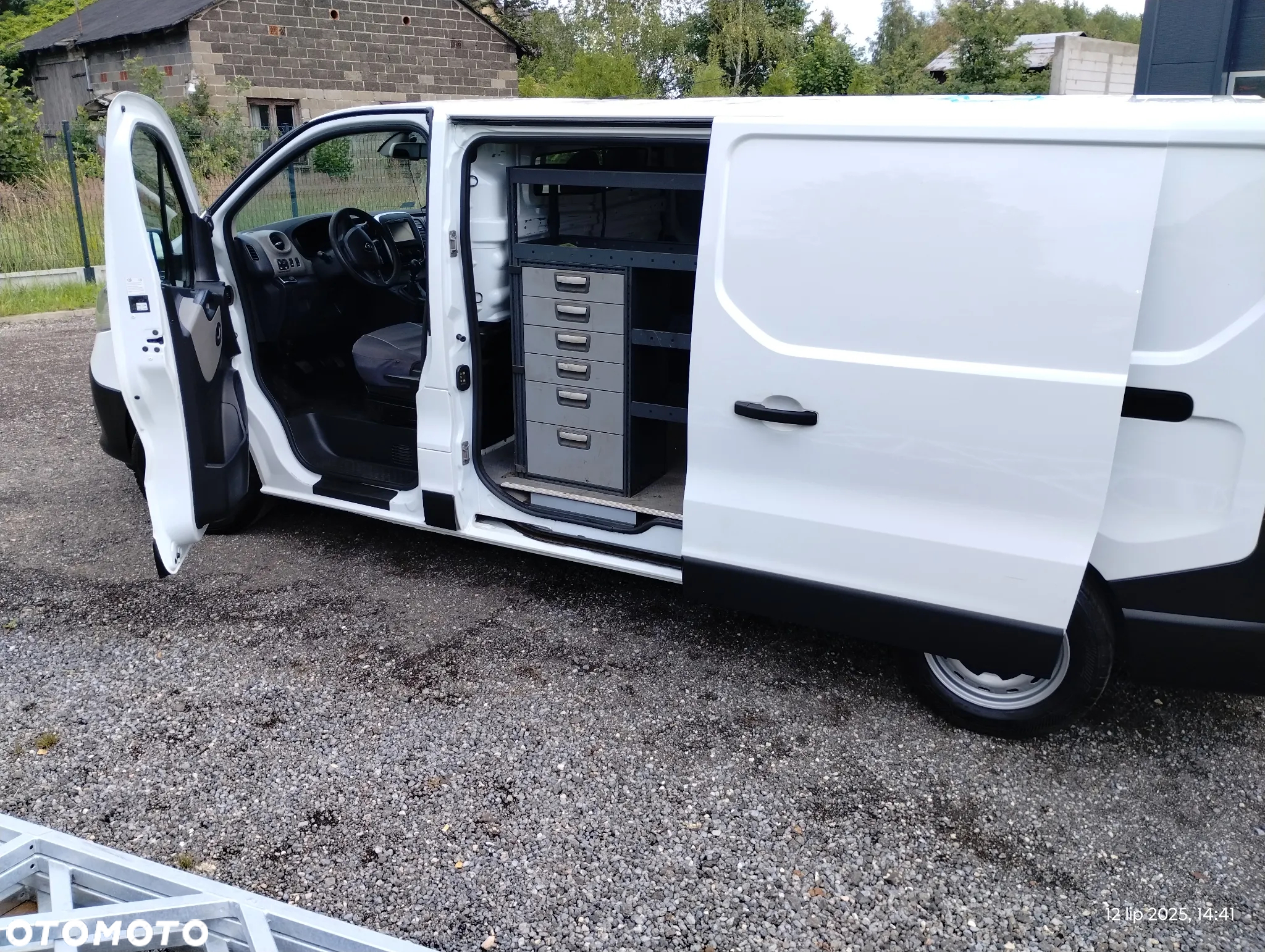 Renault TRAFIC - 24