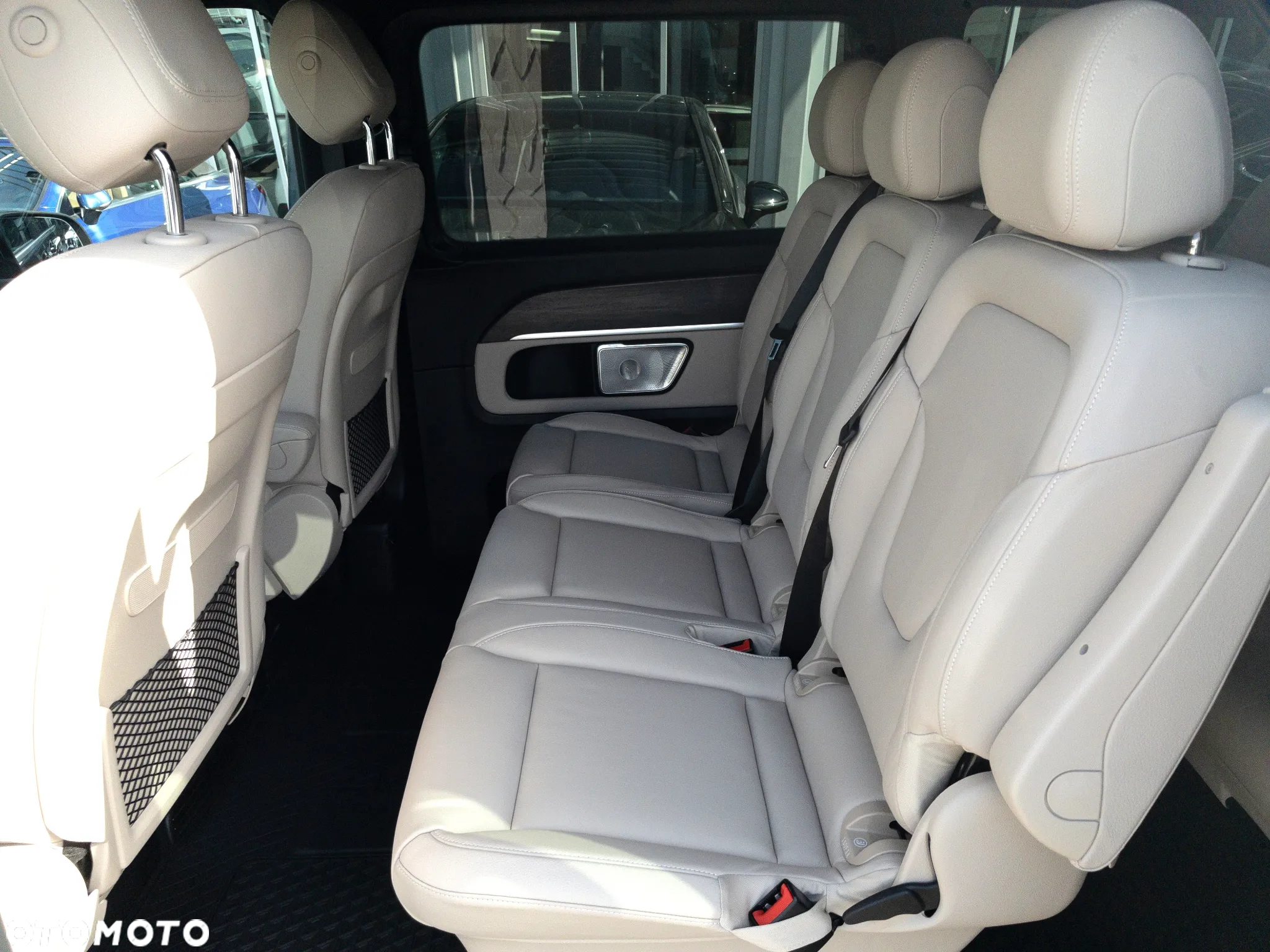Mercedes-Benz Klasa V 300 d 4-Matic Avantgarde 9G-Tronic (d³ugi) - 7