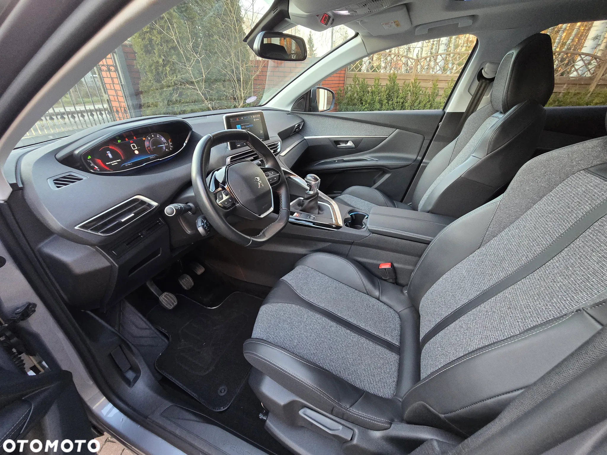 Peugeot 3008 1.2 PureTech Allure Pack S&S - 4