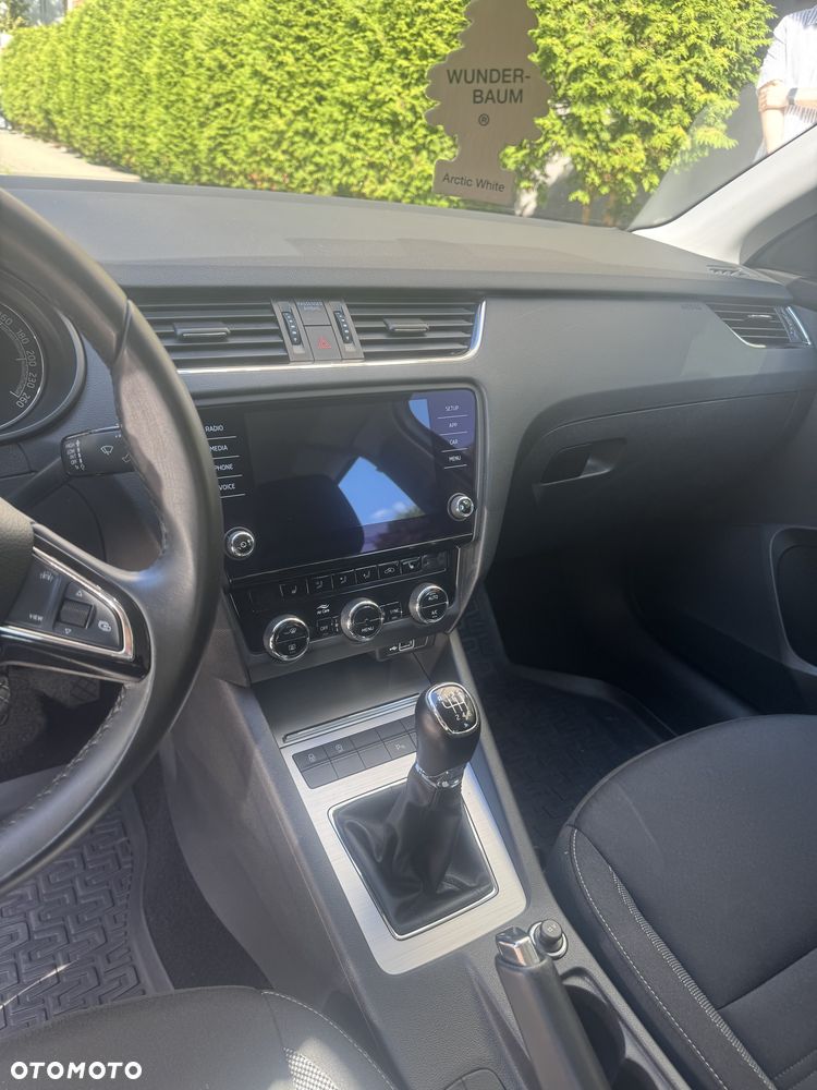 Skoda Octavia 1.5 TSI ACT Active - 8
