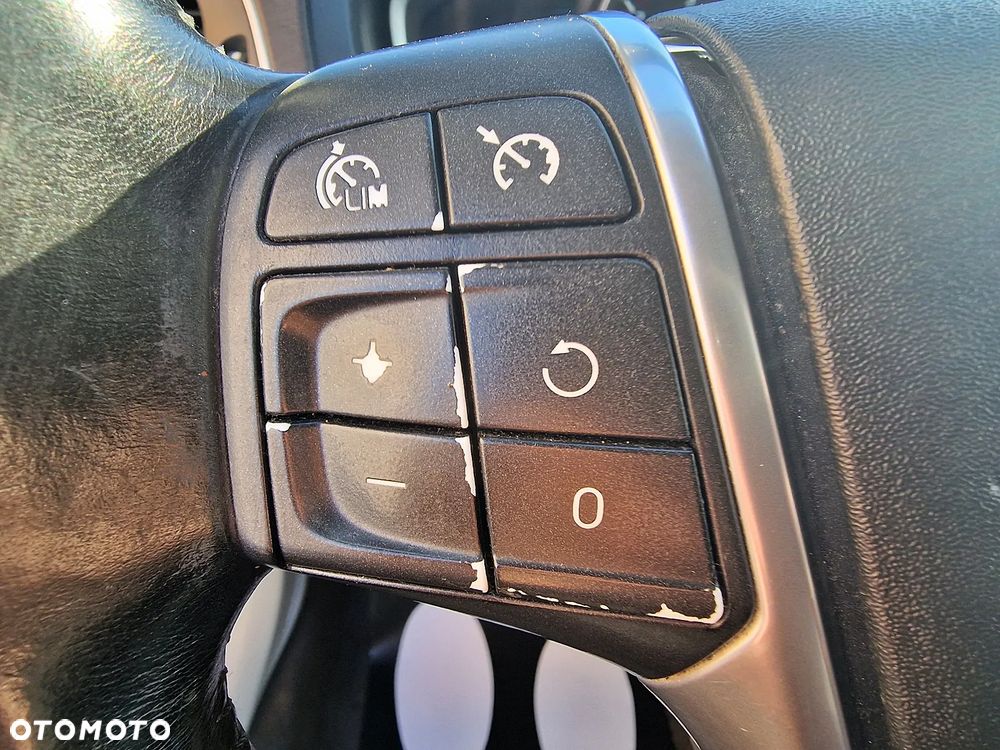 Volvo V40 D2 - 12