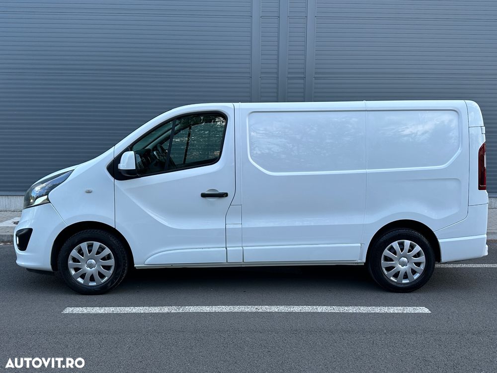 Opel Vivaro - 10
