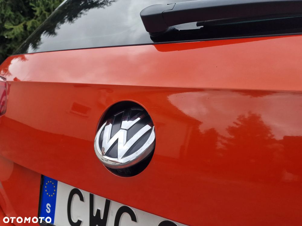 Volkswagen Passat - 30