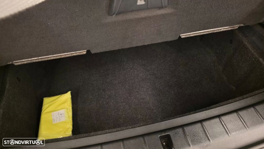 BMW X1 16 d sDrive Advantage - 22