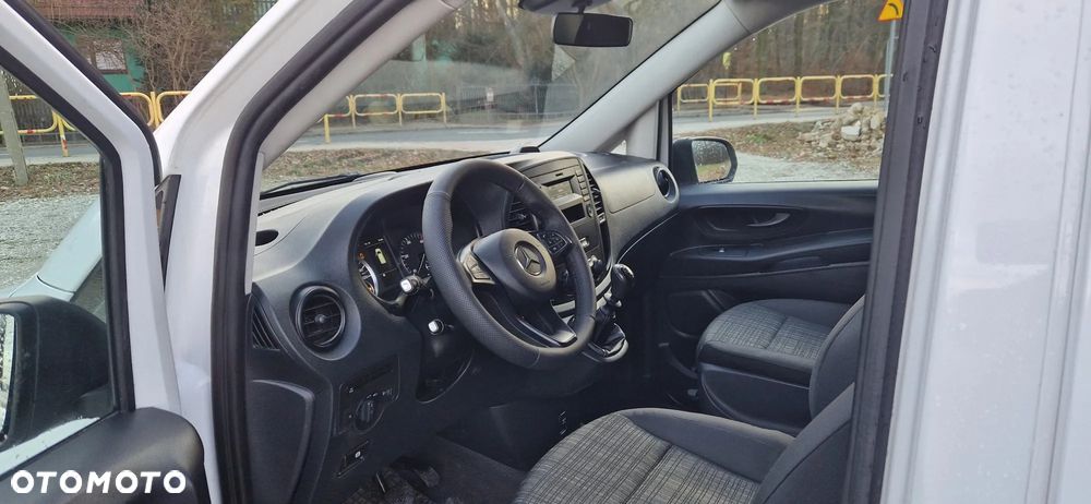 Mercedes-Benz VITO - 10