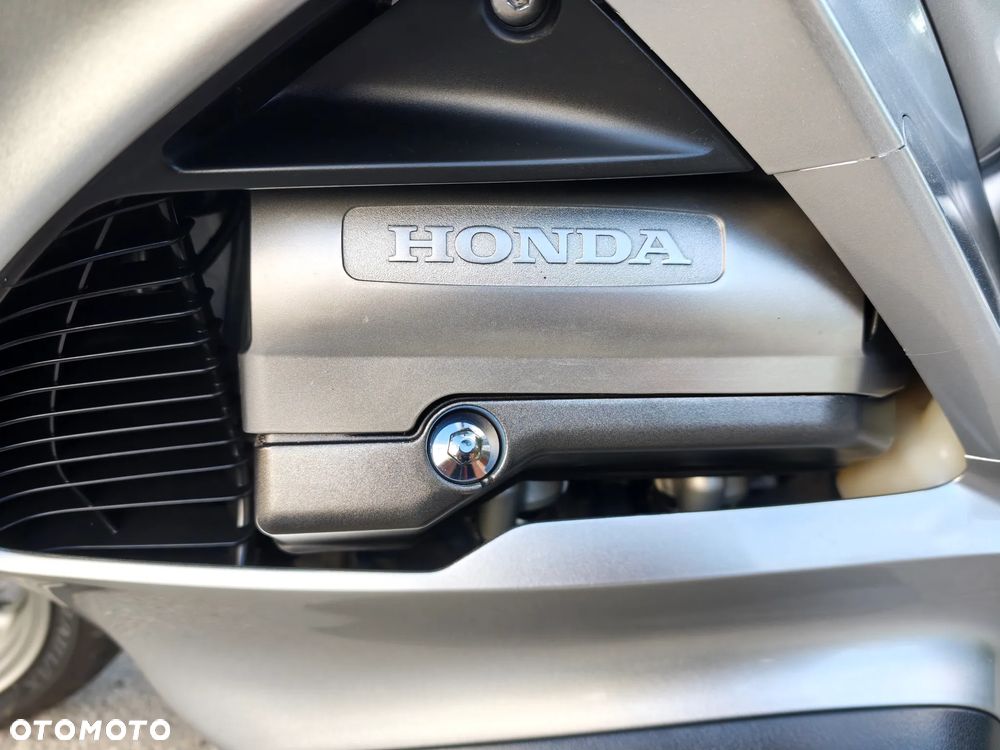 Honda ST - 17