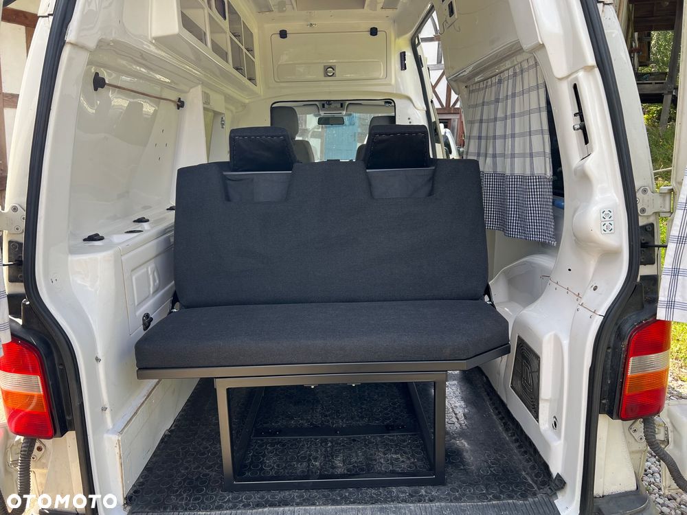 Volkswagen Transporter - 4
