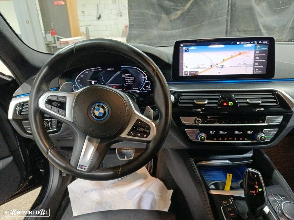 BMW 530 e - 7