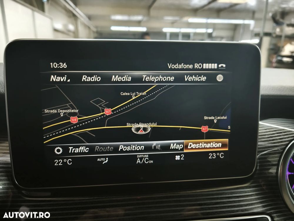 Mercedes-Benz V 300 d Extralang 4Matic 9G-TRONIC Exclusive - 23