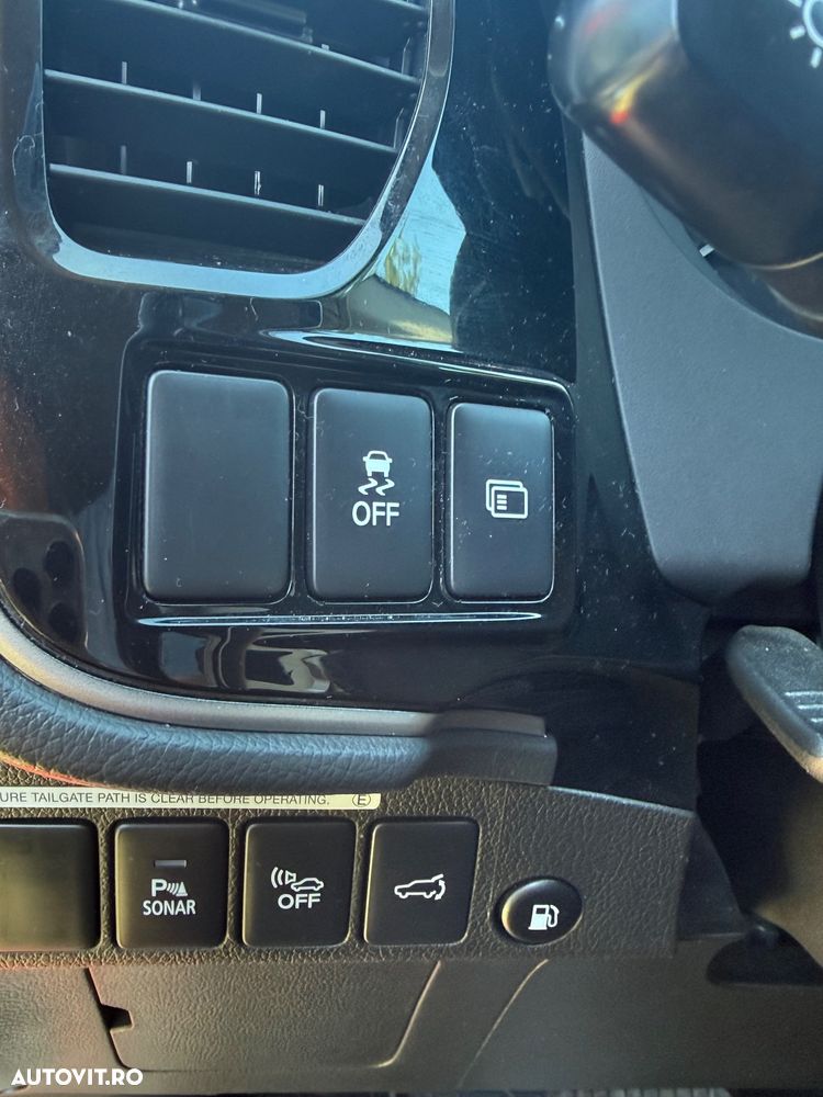 Mitsubishi Outlander PHEV 2.4 L 4X4 Instyle - 13