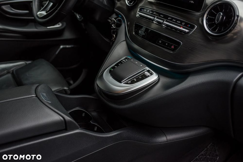 Mercedes-Benz Klasa V 300 d 9G-Tronic Exclusive (d³ugi) - 12