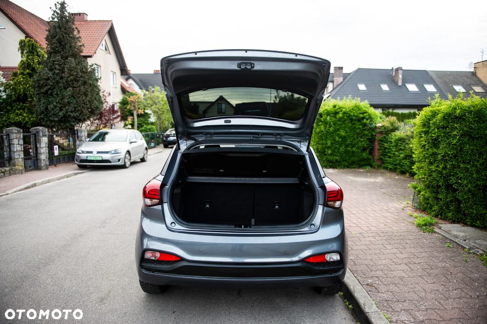 Hyundai i20 blue 1.2 Advantage - 14