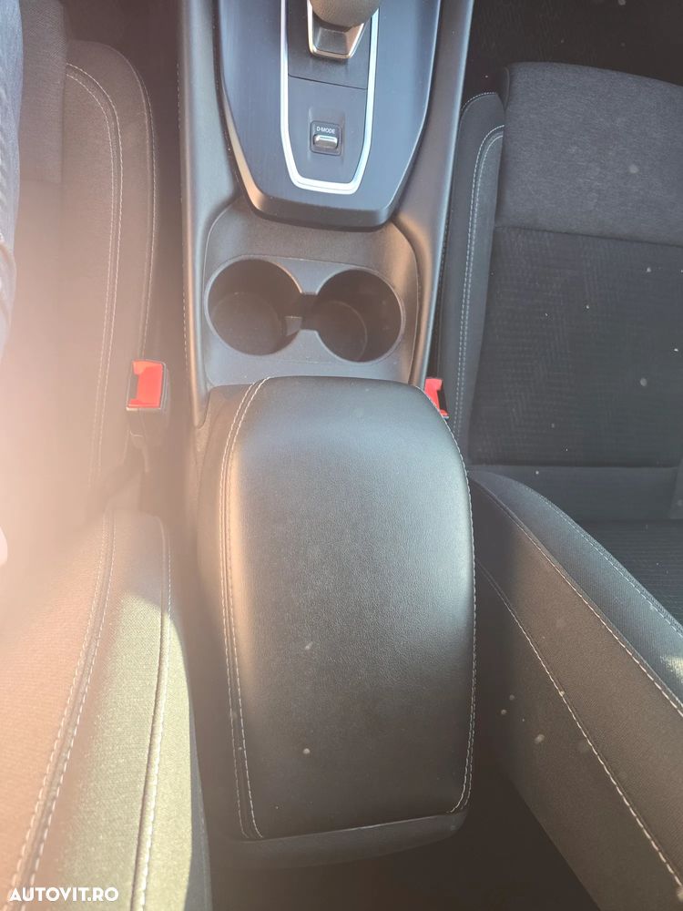 Nissan Qashqai 1.3 l MHEV X-Tronic N-Connecta - 27