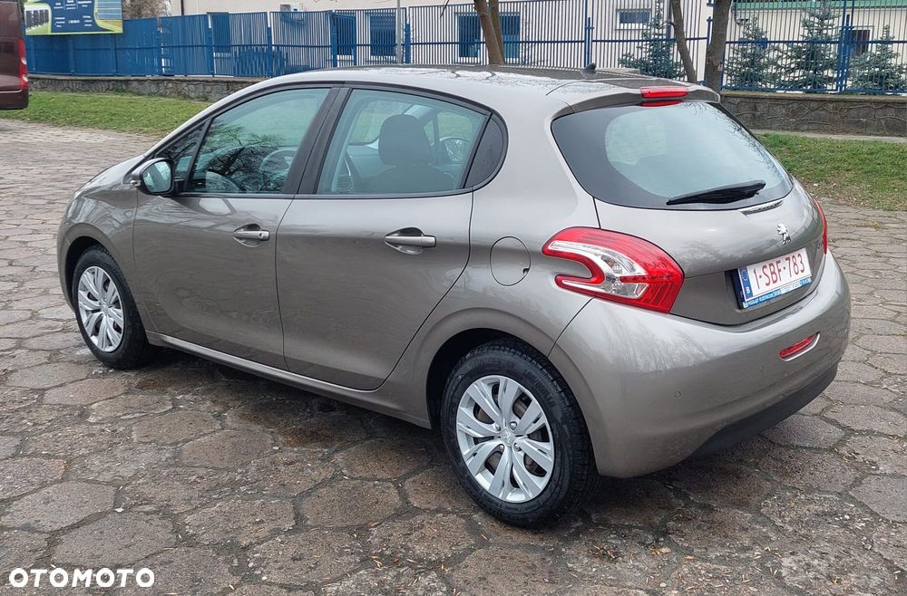 Peugeot 208 PureTech 82 Start & Stop Style - 8