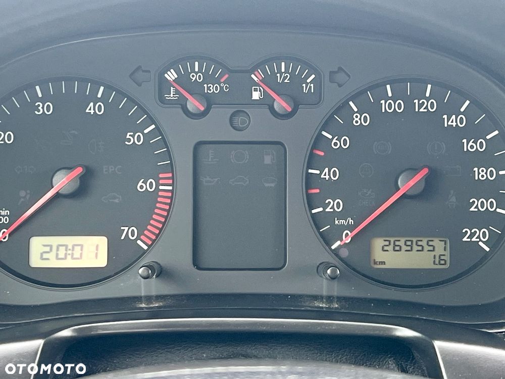 Volkswagen Golf - 18