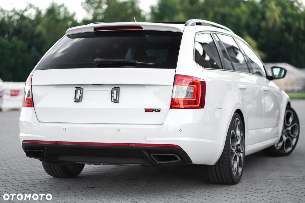 Skoda Octavia 2.0 TDI RS - 9