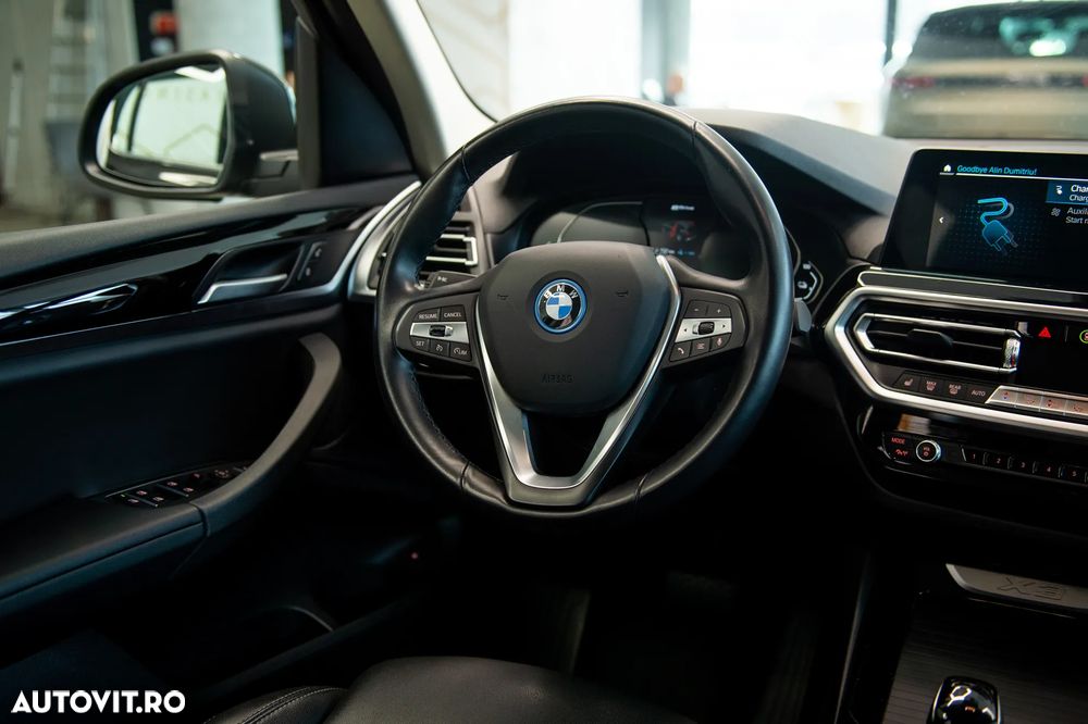 BMW X3 xDrive30e AT PHEV - 31