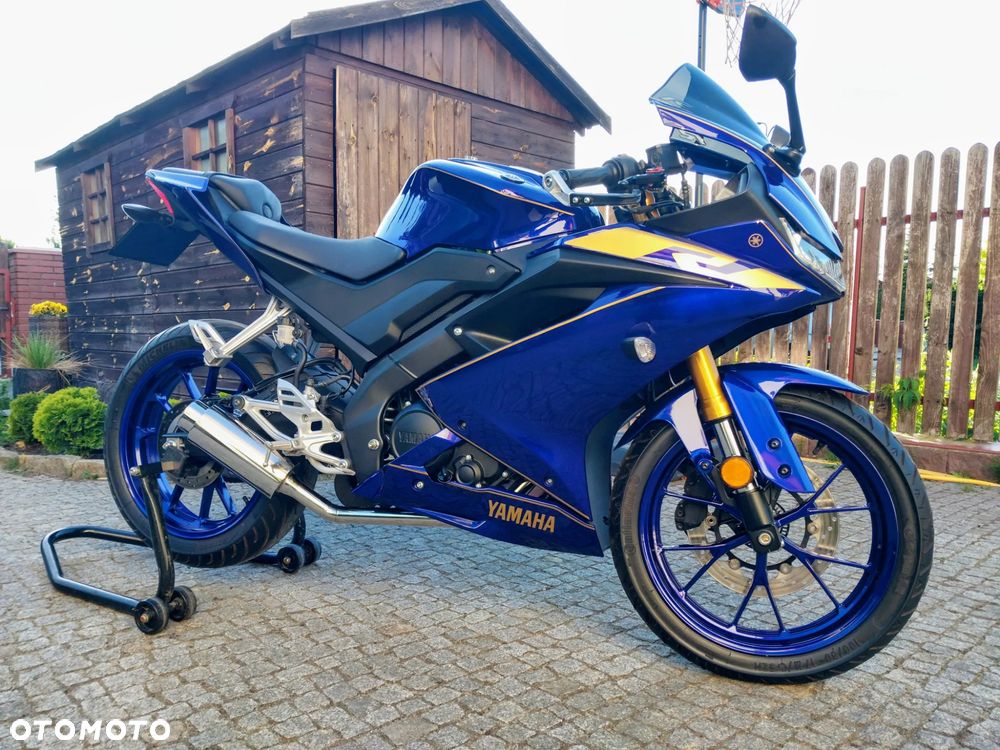 Yamaha YZF - 12