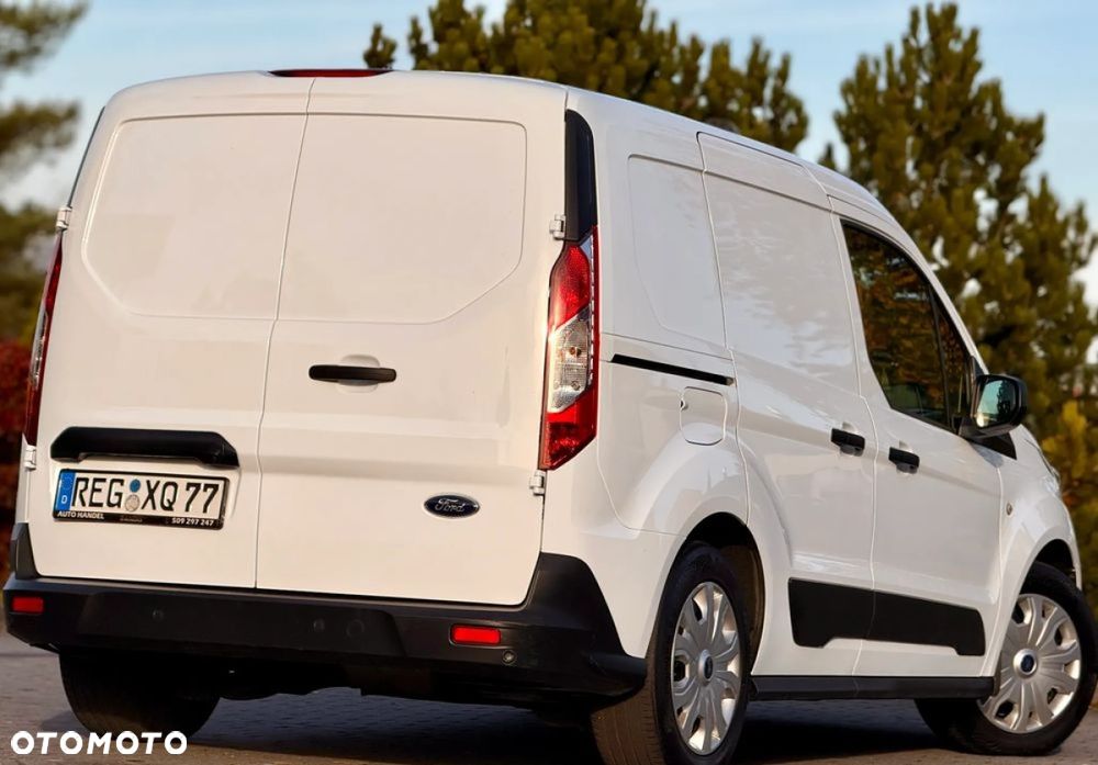 Ford Transit Connect - 17