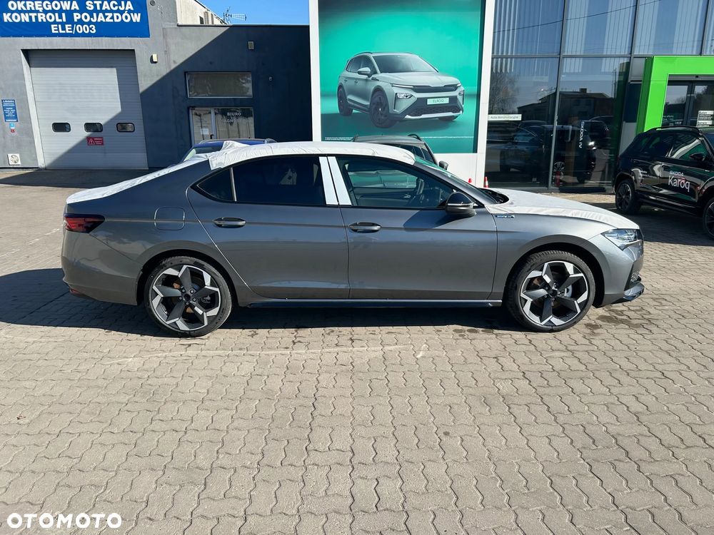 Skoda Superb 2.0 TDI SCR Sportline DSG - 5