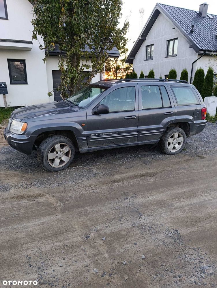 Jeep Grand Cherokee - 8