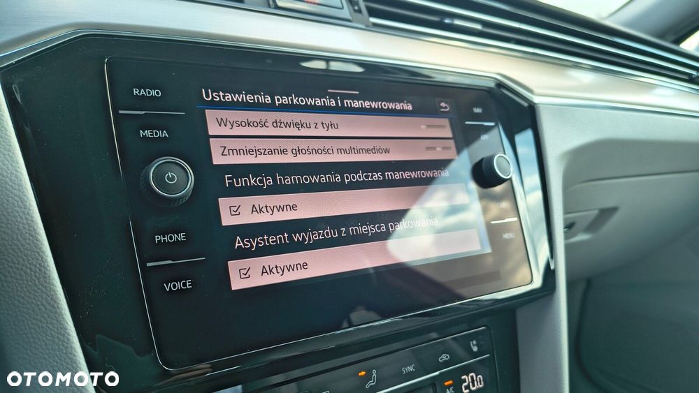Volkswagen Passat - 31