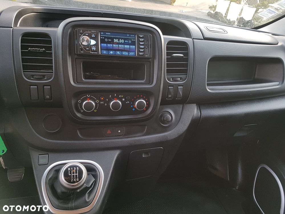 Renault Trafic - 23