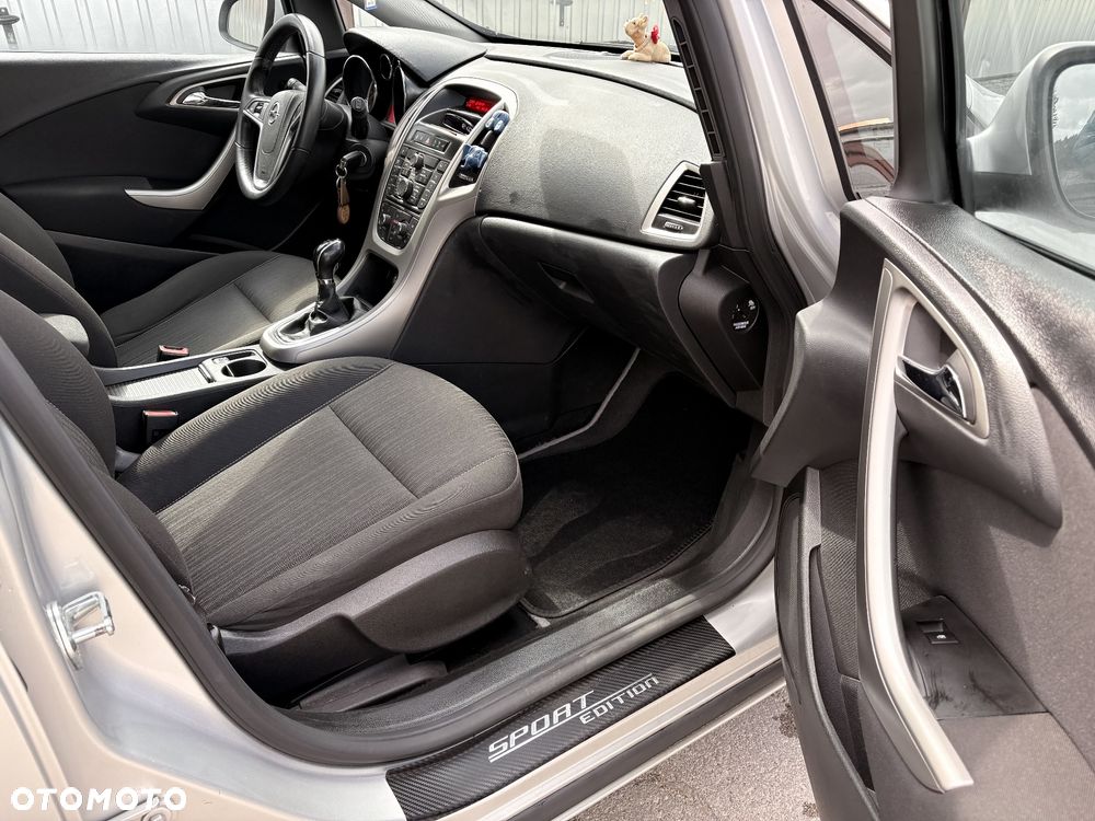 Opel Astra 1.6 Sport - 10