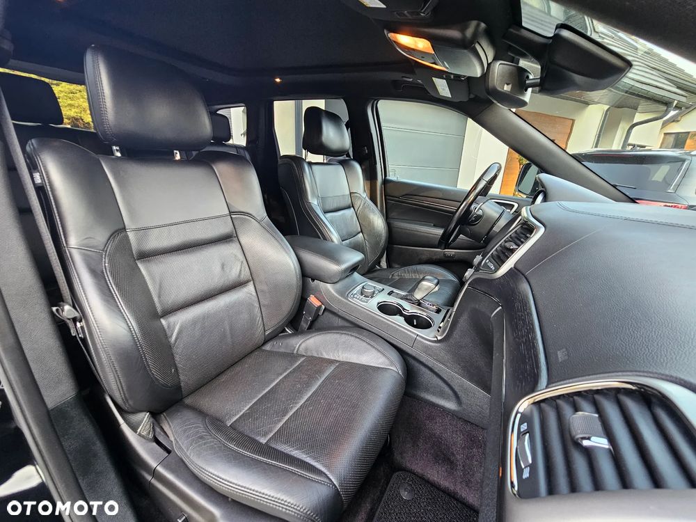 Jeep Grand Cherokee - 20