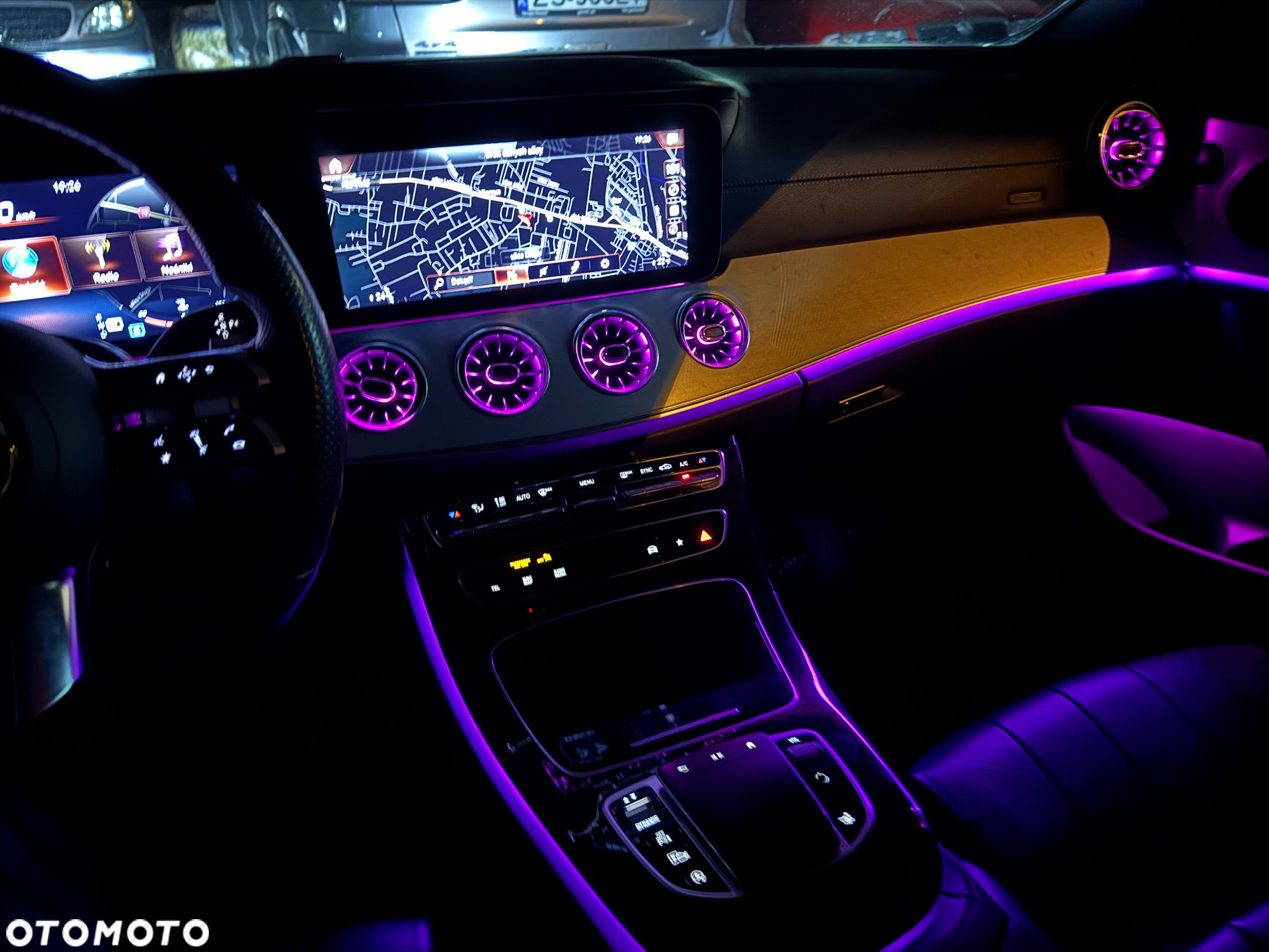 Mercedes-Benz Klasa E 220 d Coupe 4-Matic AMG - 9