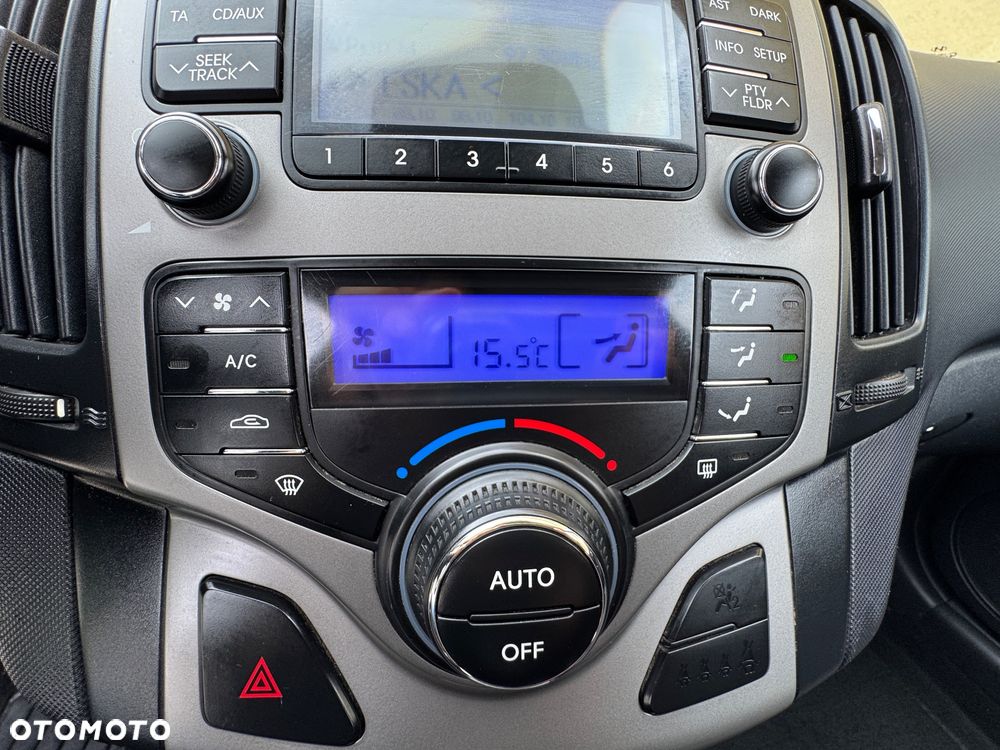 Hyundai i30 1.6 Premium - 12