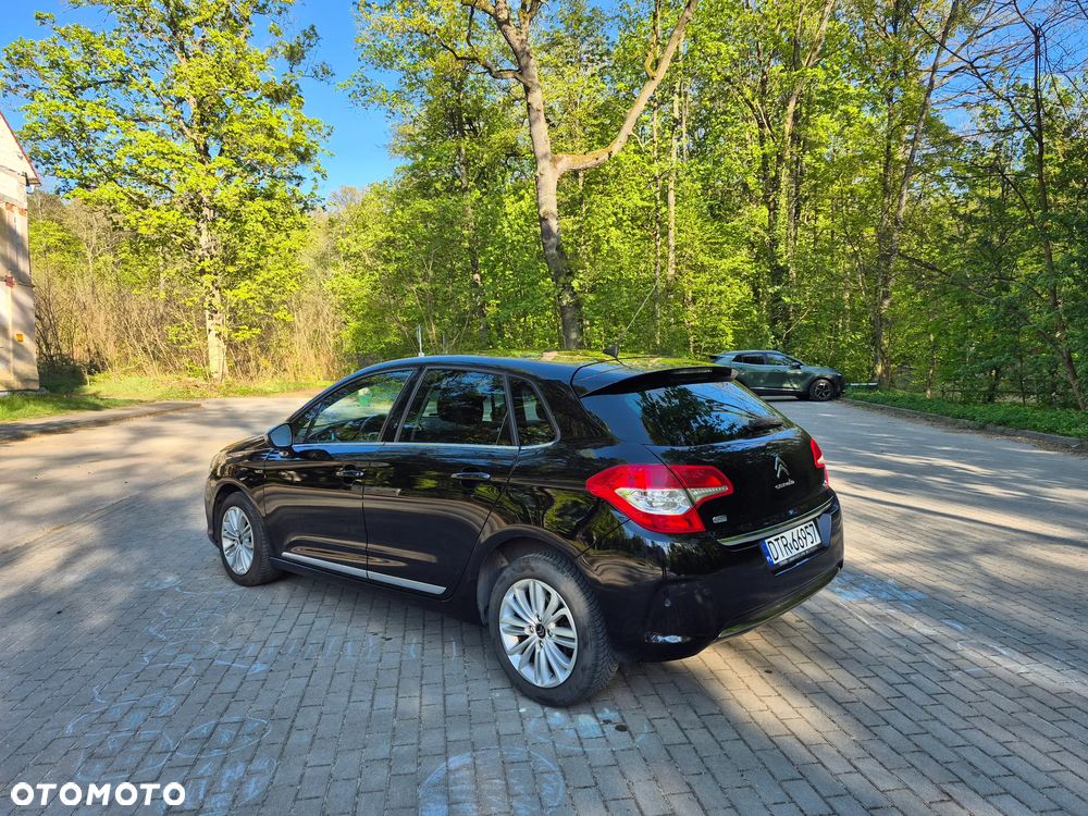 Citroën C4 e-HDi 115 Exclusive - 10