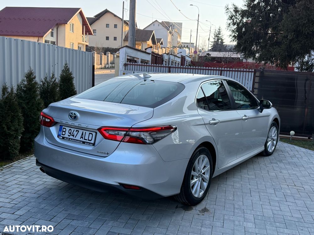Toyota Camry 2.5 Business - 8