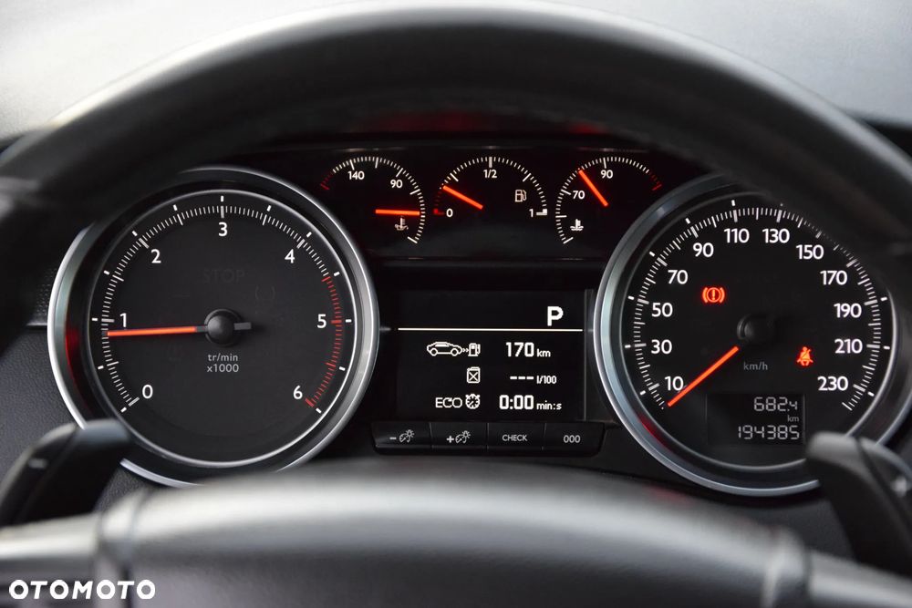 Peugeot 508 SW BlueHDi 180 EAT6 Stop&Start Allure - 27