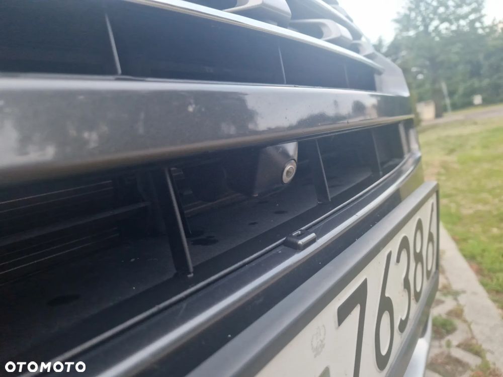 Ford Explorer - 18