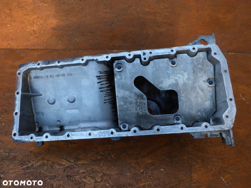 BMW E60 E61 3.0D 2.5D MISKA OLEJOWA 7793495 - 2