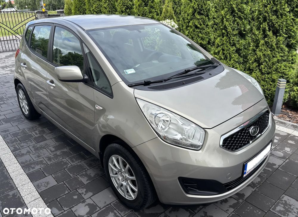 Kia Venga 1.4 L - 12
