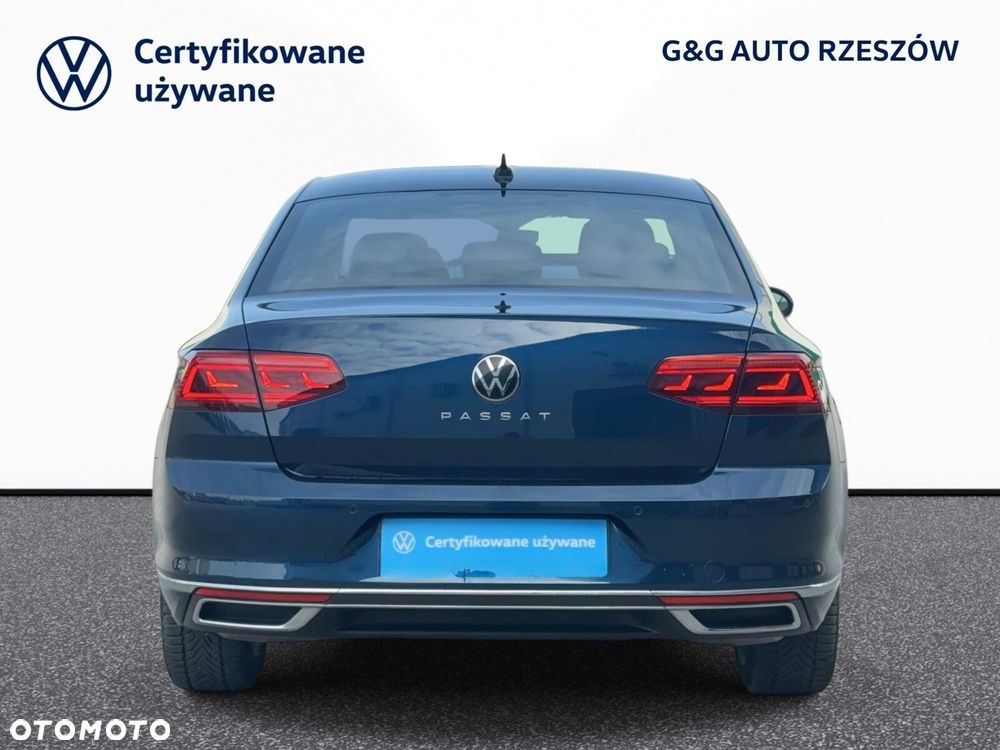 Volkswagen Passat 2.0 TSI Elegance DSG - 12