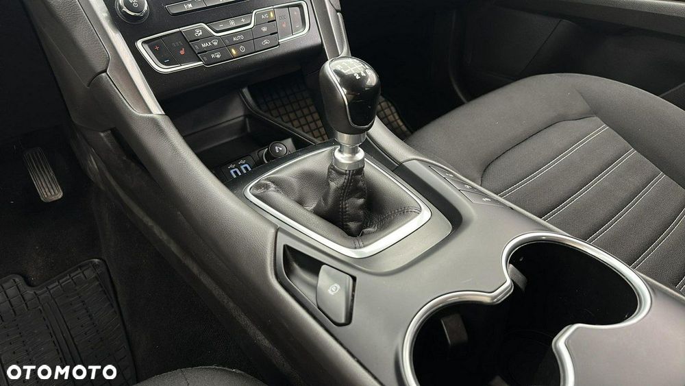 Ford Mondeo - 19