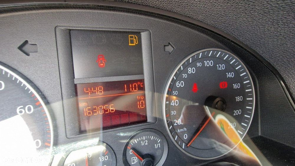 Volkswagen Golf - 16