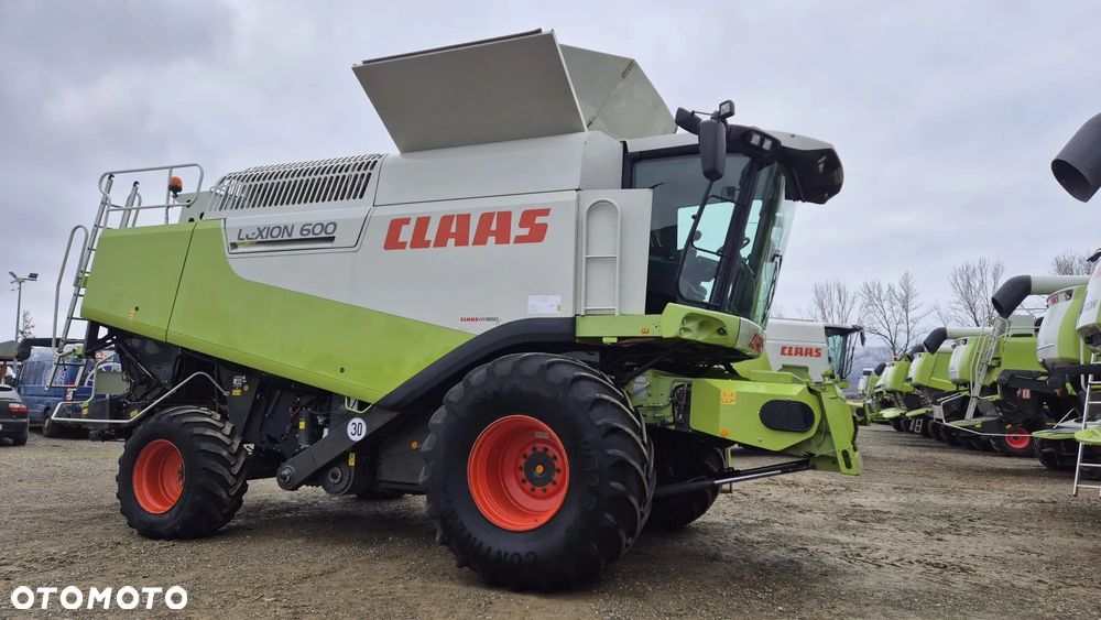 Claas Lexion 600 z hederem - 9
