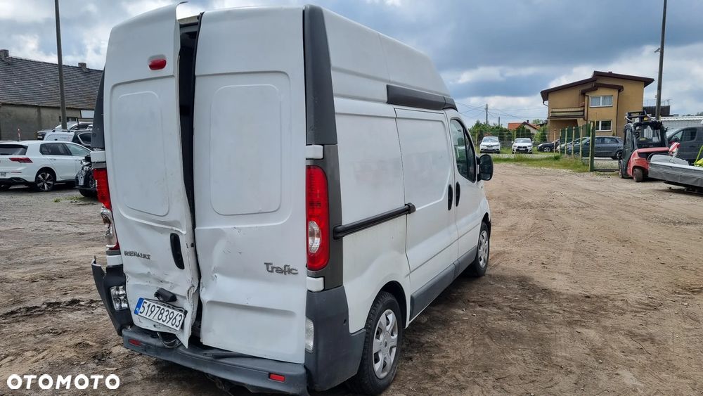 Renault Trafic - 12