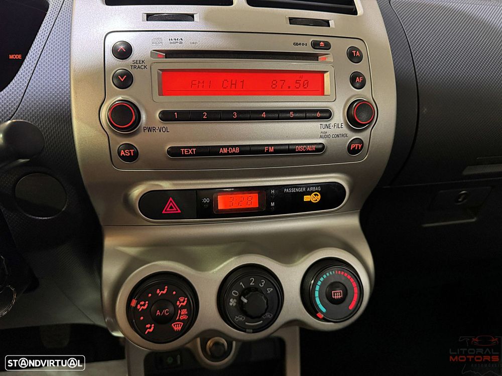 Toyota Urban Cruiser 1.33 VVT-i - 27