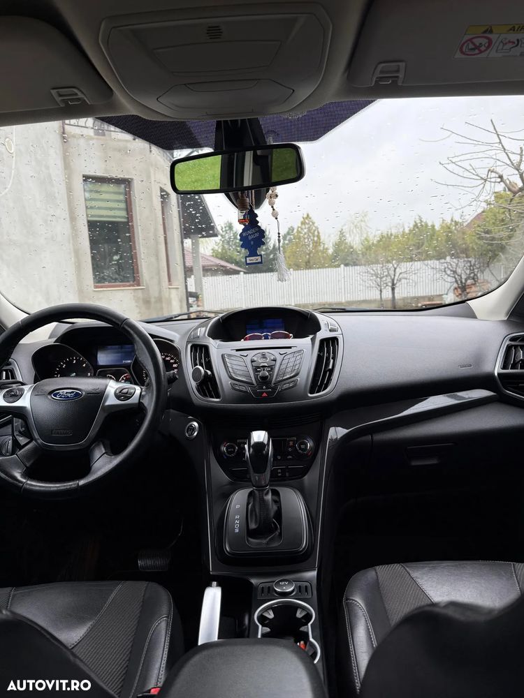 Ford Kuga 2.0 TDCi 4x4 Aut. Trend - 3