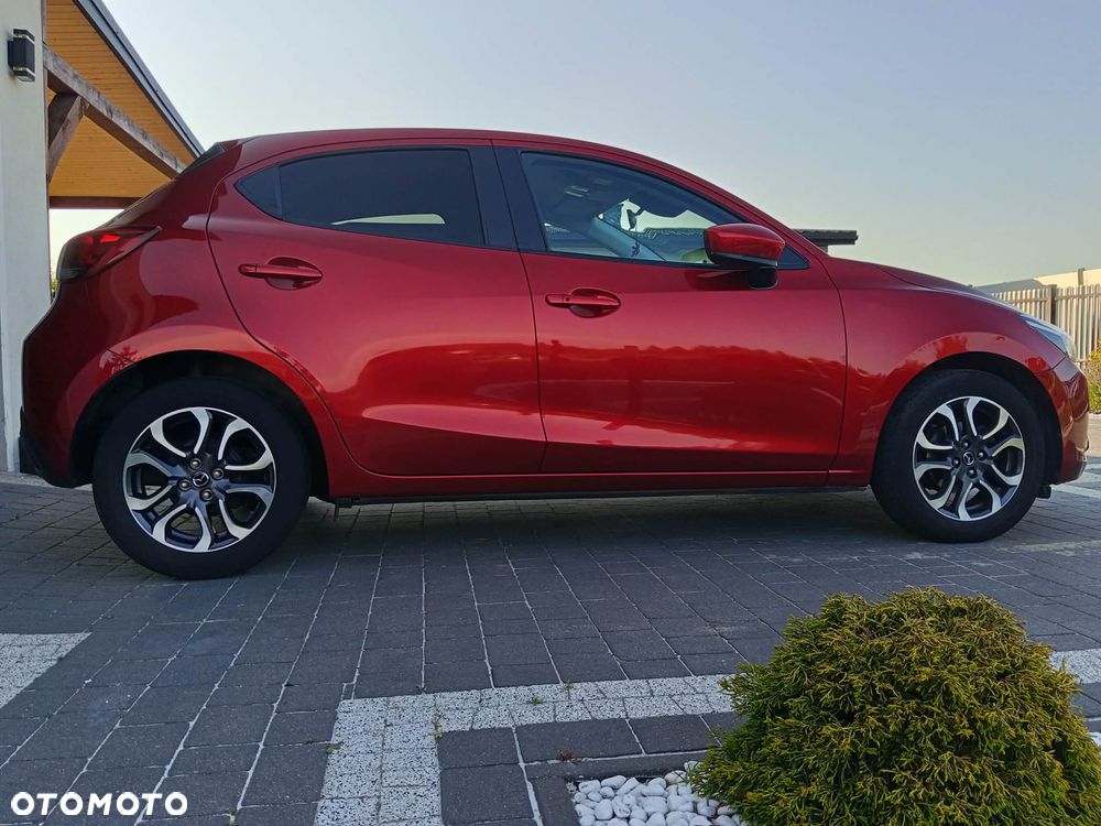 Mazda 2 - 3