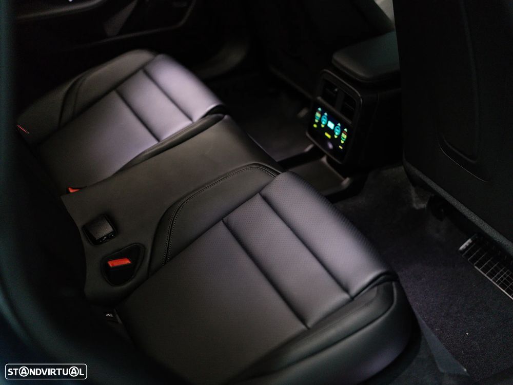 Porsche Taycan Sport Turismo 4S Black Edition - 23